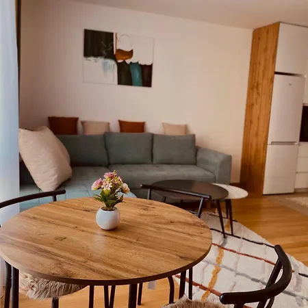 Bulevar B Apartment